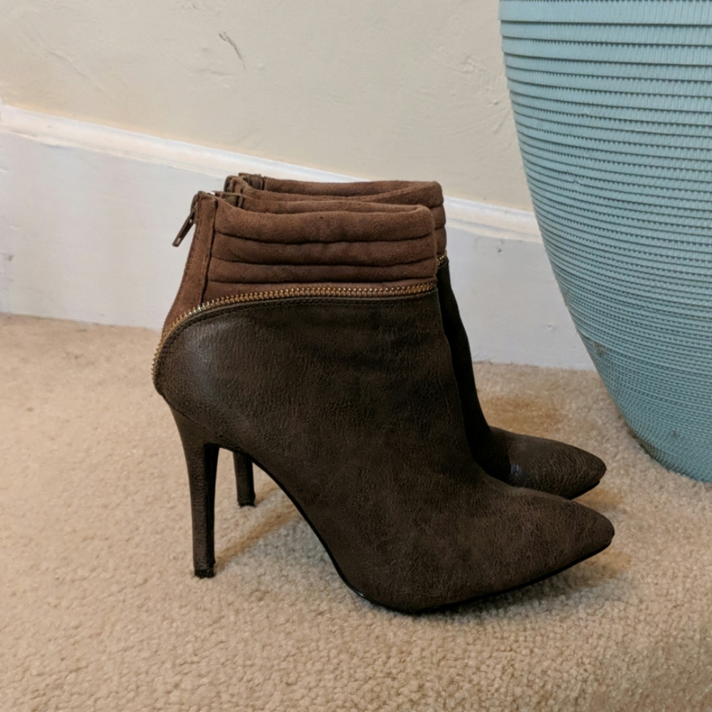 Accessories - Picture 2 of 3